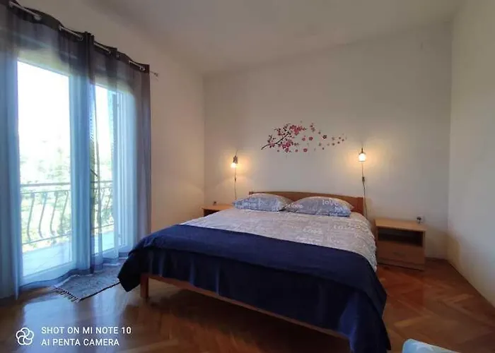 Omo Rsm Apartman Supetar