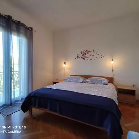Omo Rsm Apartamento Supetar